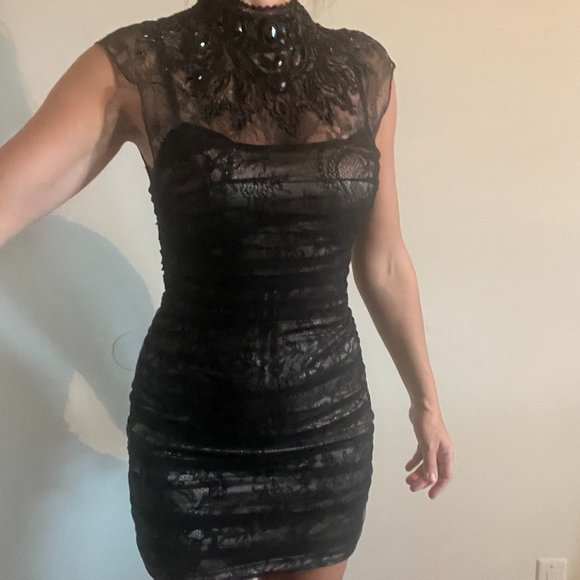 BEBE Emboidered Lace Bodycon Mini Black Dress Size S - Picture 1 of 4